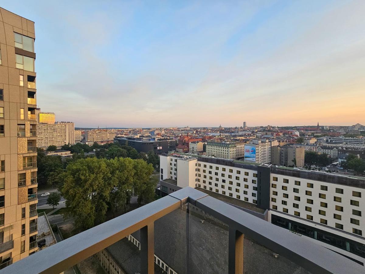 Urban Apartments Luxury Skyline Sokolska Towers 30A, 2 Free Garages, Gym & Sauna, Self Check-In Katowice Exterior photo